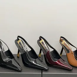 Designers pumpar Womens Patent Leather High Heel Sandals Gold-Tone Buckle Stiletto klackar Slip-on Fashion Party Shoes With Box Bag 502