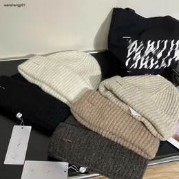 Women Hat Designer Beanie Fall Winter Warm Knit Hatts Stickade Accessories Men Casual Cap med Box Brand Caps 21 december HI-Q