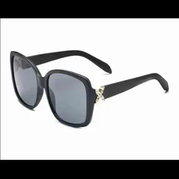 4047 new diamondencrusted sunglasses for men and women290g