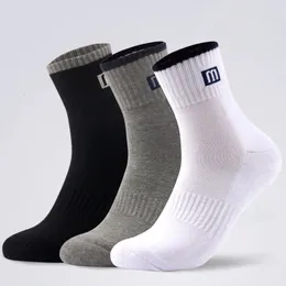 Männer Baumwollsocken Winter 5 Paarslot Black Business Casual Crew Hochqualität atmungsaktive männliche Sportgeschenk 231221