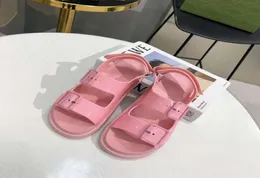 In the early 2021 designer women men buckle sandal show style fashion Genuine Leather Rubber comfortable sandals beach party slipp8257674