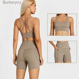 Aktiva uppsättningar ABS LOLI POCKETS Yoga Shorts Set Women Fitness Suit 2 Piece Sports Gym Wear Träningskläder som kör sportkläder sport outfitl231221