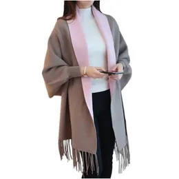 Poncho con borlas de Cachemira Artificial cálido para mujer de Invierno 2017 con manga de murciélago cárdigan de punto liso de gran tamaño 318s