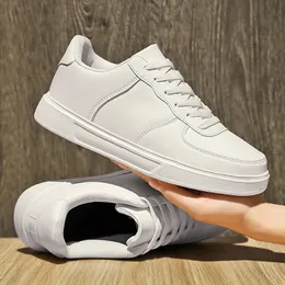 Lädervita sneakers klassisk andningsbar komfort comfort comfor coman männen utomhus promenadskor par skor storlek 36-47 23 7579