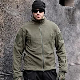 Mäns jackor 2024 Spring Autumn Tactical Green Fleece Jacket för män Termiska varma arbetsrockar Mens Safari Vandring Outwear Windbreakers