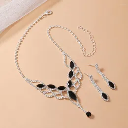 Brincos de colar Set Rhinestones Jewelry Rhinestone Geométrico para mulheres em forma de V com noiva oca