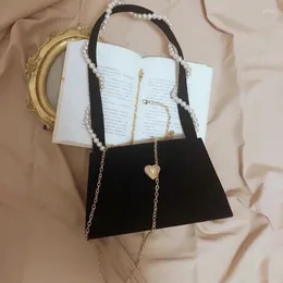 Bolsas de noite Bolsa de veludo preto vintage feminina pequena cadeia de pérolas crossbody textura ocidental de um ombro de noiva