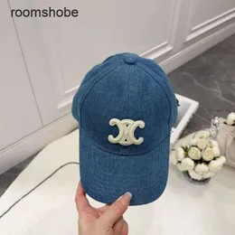 Mode Snapbacks Buitensporten Balsporten Herfst Paar Cap winter C-stijl Ontwerper Geborduurd Denim Honkbal Uitstekende Uitval Koning Hoed Heren Dames C hoed KL2A