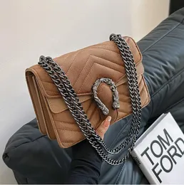 Fabryka sprzedaż dla kobiet torby na ramiona 5 kolorów zimowa moda aksamitna torba łańcucha