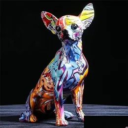 Oggetti decorativi Figurine Colore creativo Chihuahua Statua del cane semplice Ornamenti di soggiorno Office Home Office Resin Scpture Crafts Sto289Z