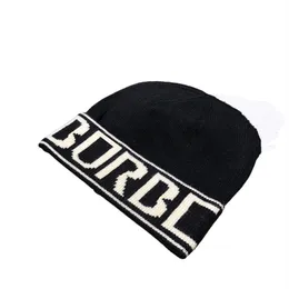 Mens Beanie Tasarımcı Kış Şapkalı Kelepçeli Örgü Bonnet Lüks Mektup Kafatası Kapakları Moda Sokak Klasik Siyah Cappello Tasarımcı Beanies Basit T-10