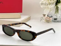 عالي الجودة SL 557 Cat Eye Sunglasses للنساء Mens Designer الموضة الأزياء الكلاسيكية النظارات الرجعية للجنسين القيادة مضادة للعدسة البيضاوية UV400