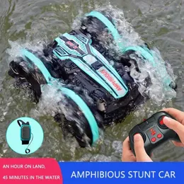 電気/RCカー最新のハイテクリモコンカー2.4G Amphibious Stunt RC CAR CAR CAR CARE boyl231222の子供用電気おもちゃを運転する