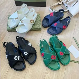 Verão designer das mulheres dos homens sandálias antiderrapantes casal feminino chinelos transversais senhoras ao ar livre casual praia marcas de luxo sapatos guccie