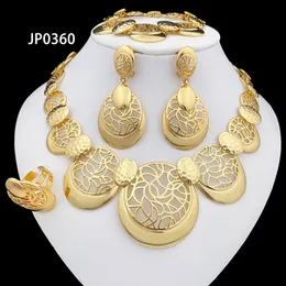 Set di gioielli placcati in oro italiano Set di orecchie di orecchini per donne DE Bijoux Africains 231221