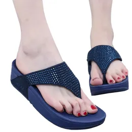 Flops Eofk New Fashion Summer Crystal Diamond Gem Women Flip Flip Flat Platform Slippers Lady