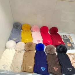 Designer Cappelli a maglia Cap taille Cappelli Design per uomo Cappelli invernali disponibili in 11 Color Solid276C