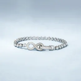 Бесконечный браслет с бриллиантовым браслетом Monity Moissanite.