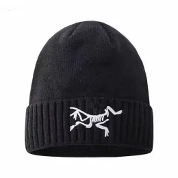 Designer Beanie Cappello a maglia Cappello Cashmere Cappello Uomini e donne Antichi cappello antico Alphabet Sport versatile Outdoor Spesso Cappello aderente Cappello invernale Cappello Winter