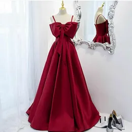 Elegant Long Burgundy Satin Prom Dresses With Bow/Pockets A-Line Pleated Spaghetti Straps Floor Length Party Dress Maxi Formal Evening Dresses for Women