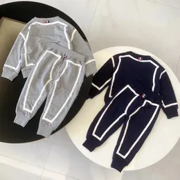 Baby Two Piece Set Designer Kids Clothes Long Sleeve Kids Clothes Toddler Pullover Girl Boy Sets Tops Brand Children Clothe Letters Sports Casual White Black