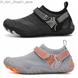 Athletic Outdoor Kids Boys Girls Water Shoes Sports Aqua Athletic Sneakers Lätt sport snabba torra skor (småbarn/lilla barn/Big Kid) Q231222