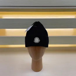 Gorro designer gorro designer de luxo outono e inverno quente boné de malha densa macio e confortável clássico versátil modelos masculinos e femininos