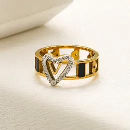 Anel de luxo de cluster de cristal do coração Anel de designer de luxo 18K Gold Gold Bated Jewelry Jewelry Spring Womens Love Gift Wedding Ring