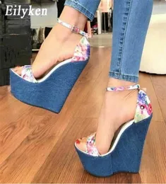 Eilyken 2020 새로운 디자이너 프린트 데님 샌들 로마 샌들 고품질 웨지 하이힐 Peeptoe 플랫폼 신발 여성 LJ2008283801458