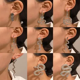 Stud Jewelry pair Unisex Snake Shaped Earrings Punk Piercing Metal Winding Naja Earrings Fashion Gifts K1249I