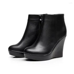 Boots 2023 Подлинная кожаная осенняя зимняя обувь женская лодыжка женская платформа для клиньев