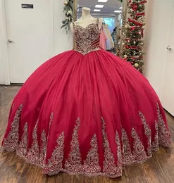 Quinceanera Dresses Dard Red Prom Party Ball Gownカスタムジッパーレースアッププラスサイズの新しいVestido De for Sweet 15 Neeveless Crystal Beaded Aptique Tulle