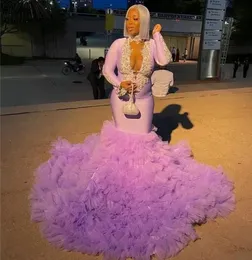 紫色のプランジvネックプロムドレス