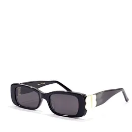 Ny modedesign solglasögon 0096 Små ram Square Glassar Simple Pop Trend Style Dekorativ glasögon Toppkvalitet med Box2943