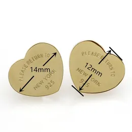 Erstklassige Herzohrringe für Frauen romantische schöne Edelstahlohrringe mit englischen Buchstaben Hochzeit Ohrringe290k