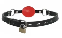 Palla nera rossa gag sfera morbida silicone cinghia in pelle vera cinghia con serratura in ottone giocattoli adulti per adulti MG0015333138