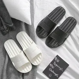 Slippers Summer Men Women Mulheres EVA Indoor Sandálias de fundo macio de baixo tendência Slides de luxo Designer Light Beach Shoes Home Slippers A2UM#