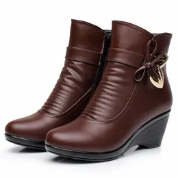 Нескользящие удобные зимние ботинки, женская модная обувь на высоком каблуке на танкетке, женская обувь из натуральной кожи s1VN #