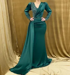Темно -зеленая русалка вечернее платье 2024 V шея с длинными рукавами бисера.