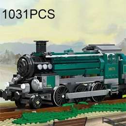 Blocks 1031PCS Classic Retro Green Steam Train Model Building Blocks City Rail Transport Train Assembly Bricks Kids Christmas Gifts ToyL231223