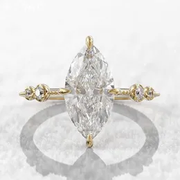 밴드 고리 Huitan AAA Crystal Marquise Cubic Zirconia Rings for Women Fashion Thin Ring Engagement Wedding Accessories 문장 J231223