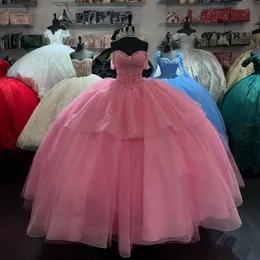 Abiti da quinceanera lucido rosa lussuoso 2024 perle floreali abiti da ballo cristallo dolce 16 abiti allacciati festa di compleanno personalizzata personalizzata