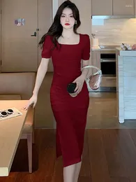 Vestidos de festa Mulheres Red Square Collar Dress Elegant Summer Manga curta CHIC Bodycon Prom 2023 Coreano Vintage Hepburn Black