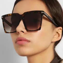 Classic Sunglasses Men or Women Casual Travel uv400 Protective Glasses Fashion Designer Ford Retro Square Plate Full Frame FT0996 271s