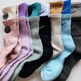 Tasarımcı Çoraplar Erkek Kadın Spor çorapları işlemeli alfabe ve basketbol futbolu çifte hızlı kurutma spor çorapları moda pamuk çorap l6 Eur 32-46