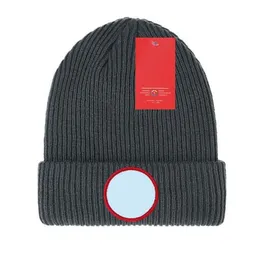 Top qualité laine BEANIE Designer crâne casquettes mode fausse fourrure Pom bonnets respirant chaud chapeau pour homme Woman5067655