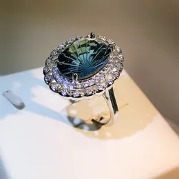 Anello da donna retrò vintage ellittico ovale con geometria cava Anello con fuochi d'artificio naturali Blu Topa Pietra Cristallo Amore Anelli di design di lusso Gioielli da sposa