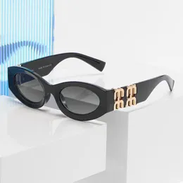 2024 새로운 브랜드 패션 고양이 눈 선글라스 현대 고급 남성과 여성 선글라스 겨울 거리 사진 야외 여행 선글라스