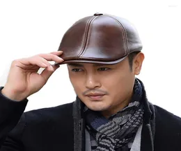 Berets Autumn Winter Men Cowhide Leather Sboy Caps Thick Warm Middle-Aged Elderly Bill Hat Fashion Gastby Flat Ivy Cap2326005