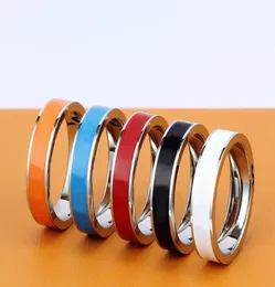 2022 Nuovo designer Band Ring Anelli in acciaio in acciaio di lusso di lusso Gioielli di moda uomini semplici anelli moderni Donne 6069370